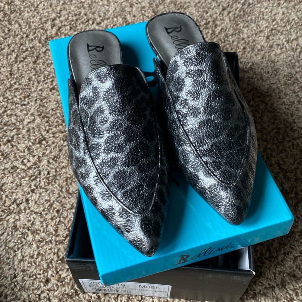 Bellini Silver Leopard Mule, size 6.5